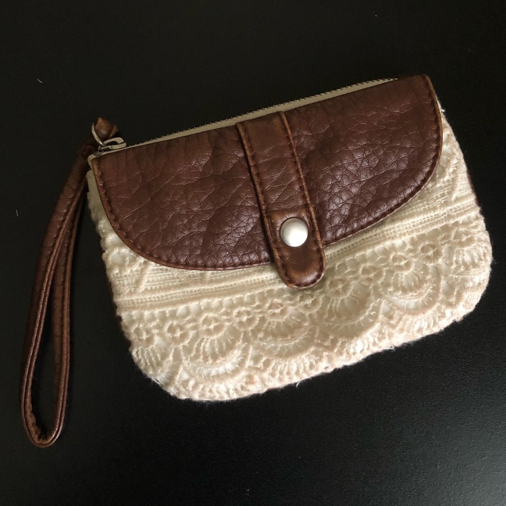 White Lace Wristlet